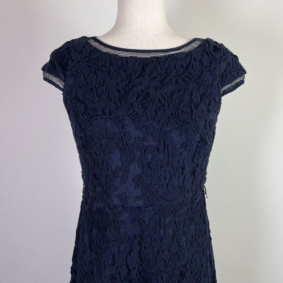 Adrianna Papell Fit and Flare Lace Dress Size 6P Blue Navy Cap Sleeve Formal - Picture 2 of 16